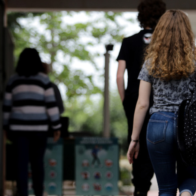 Κορωνοϊός - Σχολεία: Τι λέει ο Μαγιορκίνης για τις πιθανότητες μετάδοσης στην τάξη 