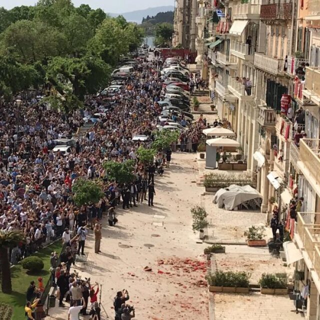 Το Πάσχα «κοκκίνησε» Κέρκυρα, Ικαρία, Αιτωλοακαρνανία,  Κάρπαθο,  Νάξο και Σκιάθο