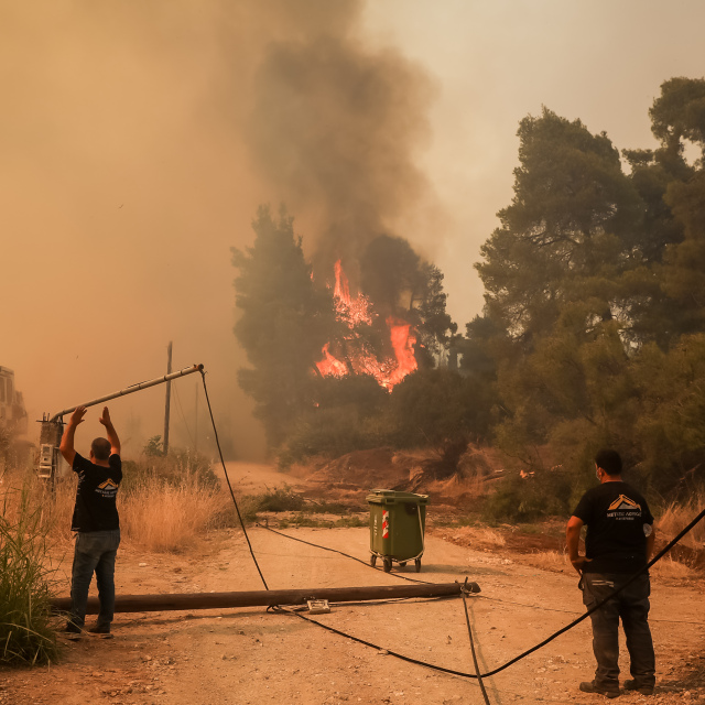 Πρόεδρος Πυροσβεστών: «Κάποιοι παίζουν, 50 φάρσες για πυρκαγιές στην Αττική σε λίγες ώρες»