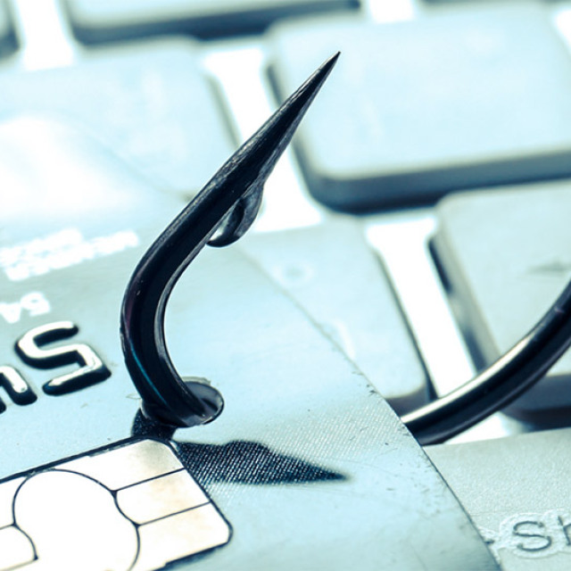 Κύκλωμα «phishing» σηκώνει χιλιάδες ευρώ από λογαριασμούς ανυποψίαστων πολιτών - Πώς ενεργεί