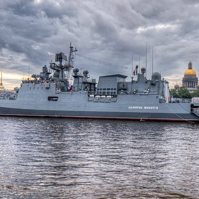 Πόλεμος στην Ουκρανία: Το ρωσικό πλοίο «Admiral Makarov» χτυπήθηκε από πυραύλους Neptune σύμφωνα με Ουκρανό αξιωματούχο