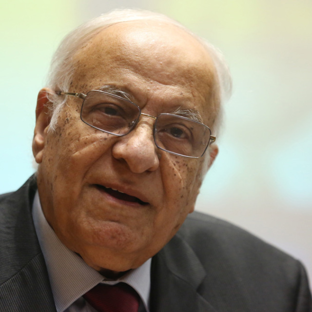 Πέθανε ο αστροφυσικός Διονύσης Σιμόπουλος