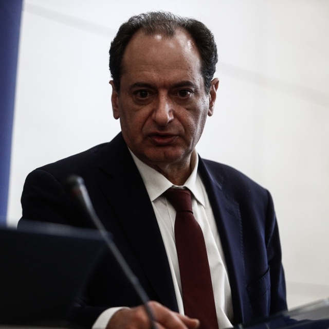 Σπίρτζης: Ο Κασσελάκης δεν έχει συνειδητοποιήσει ότι δεν είναι σελέμπριτι, το καλύτερο που έχει να κάνει είναι να παραιτηθεί