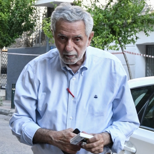 Στον Θοδωρή Δρίτσα της Νέας Αριστεράς η έδρα του Αλέξη Τσίπρα - «Θα την κρατήσω, δεν υπάρχει άλλη επιλογή»