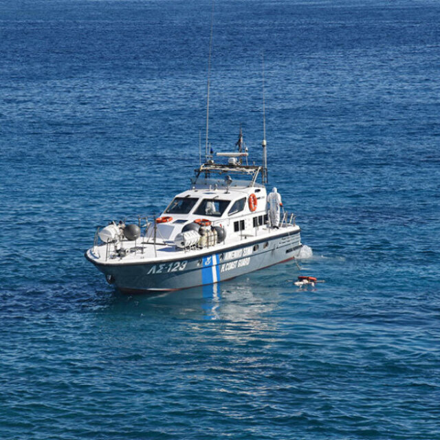 Παξοί: Προσάραξη ιστιοφόρου με 8 επιβαίνοντες