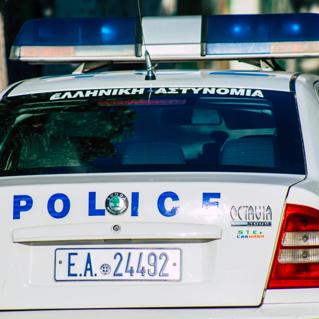Του ζήτησε να τη σκοτώσει επειδή ήταν κατάκοιτη και άρρωστη - Τι υποστηρίζει ο 87χρονος Άγγλος που συνελήφθη στο Παλαιό Φάληρο