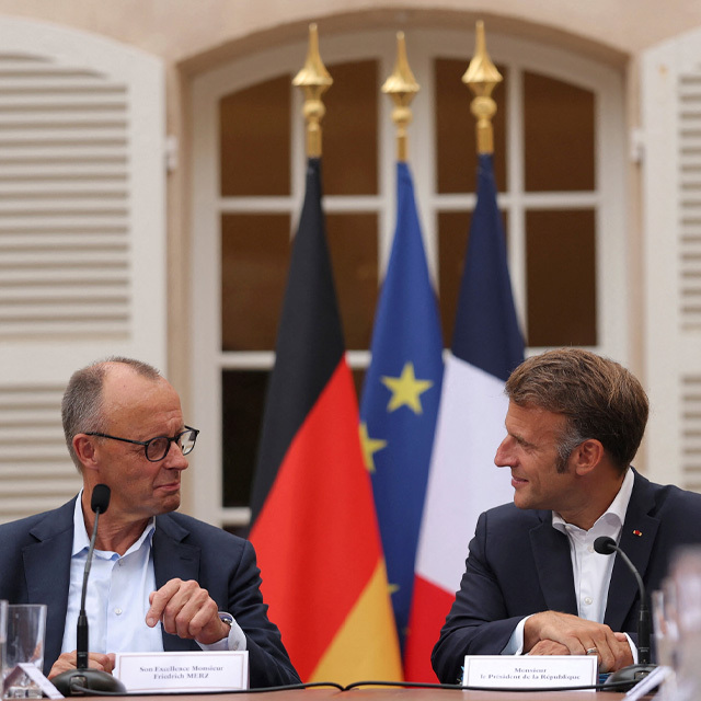 Όλο και πιο απίθανο ένα τετ-α-τετ Πούτιν με Ζελένσκι: Προφανές ότι δεν θα υπάρξει συνάντηση, λέει ο Μερτς - Τραμπ: Ίσως δεν είναι έτοιμοι να βάλουν τέλος στον πόλεμο