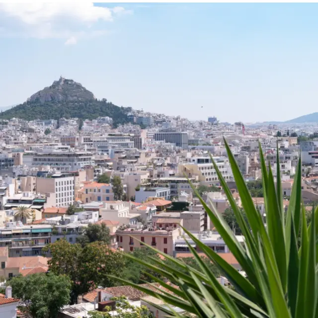 Καιρός: Βελτιώνεται ο καιρός την Τρίτη με άνοδο της θερμοκρασίας, 33άρια το Σαββατοκύριακο - Δείτε βίντεο