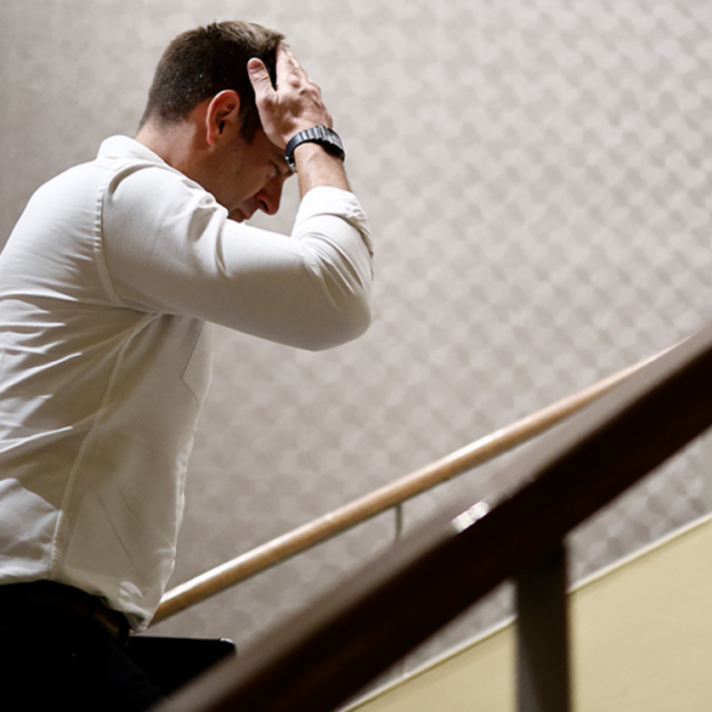 ΣΥΡΙΖΑ: Πέρασε η πρόταση μομφής κατά Κασσελάκη  με 163 ναι, 120 όχι και 3 άκυρα-λευκά