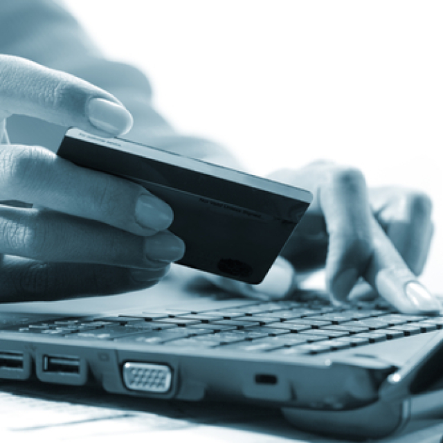 Υποκλέπτουν κωδικούς e-banking με «ιό»