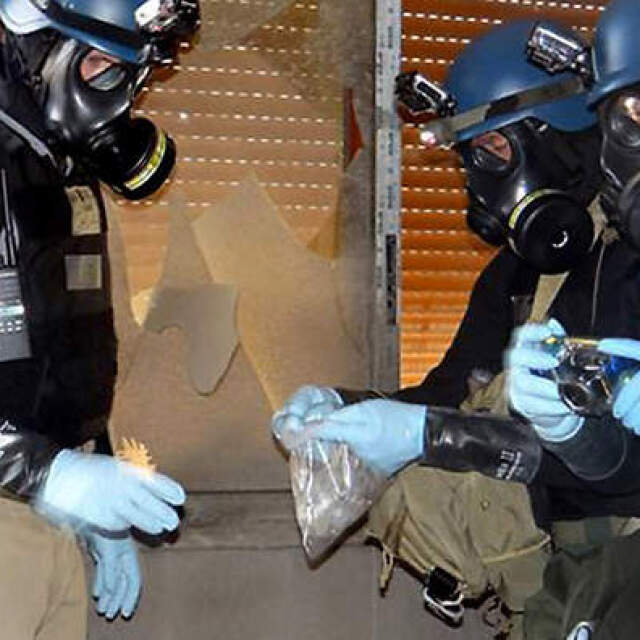 Υπό σκέψη η καταστροφή του χημικού οπλοστασίου του Άσαντ στη θάλασσα