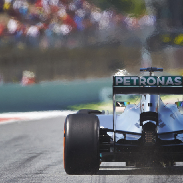 F1: Τεχνητός ήχος!