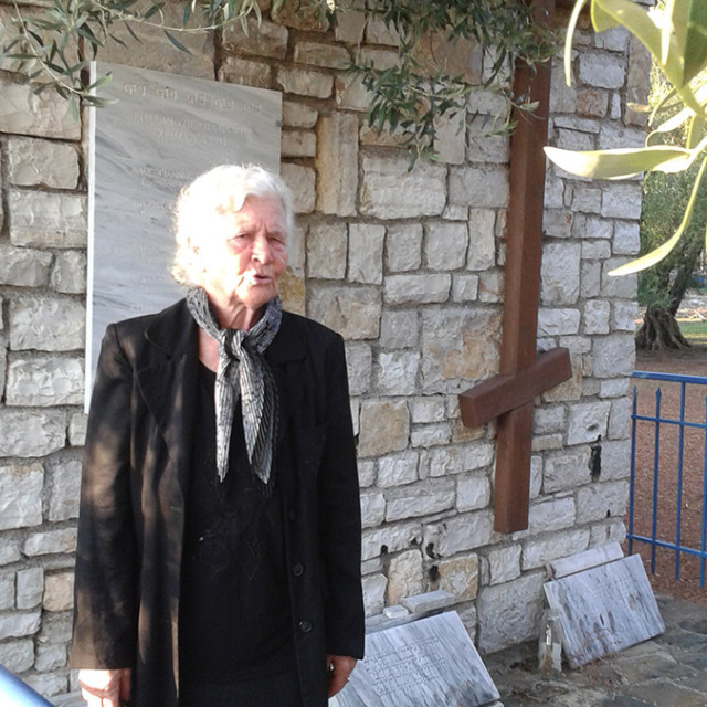 Τιμή στην Κυρά της Χειμάρρας: 74 χρόνια φροντίζει τα μνήματα Ελλήνων ηρώων