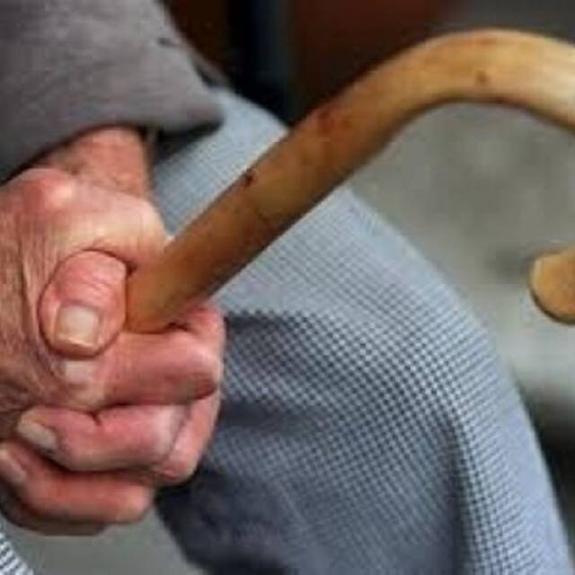 Πάτρα: 23χρονος χτύπησε, έδεσε και λήστεψε τον ίδιο του τον πατέρα!