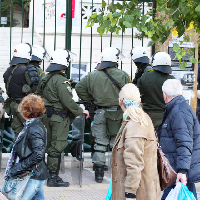 Η «συμμορία της ΑΣΟΕΕ»: Αλλοδαποί με βαρύ ποινικό μητρώο, διασυνδέσεις με καρτέλ ναρκωτικών