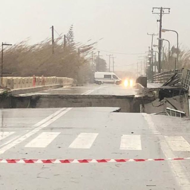 Κακοκαιρία: Εικόνες Αποκάλυψης στην Κρήτη - Ένας αγνοούμενος, καταρρέουν γέφυρες, ανυπολόγιστες ζημιές