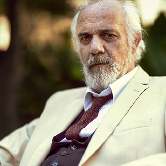 Γιώργος Κιμούλης: Τα δύο διαφορετικά του πρόσωπα 