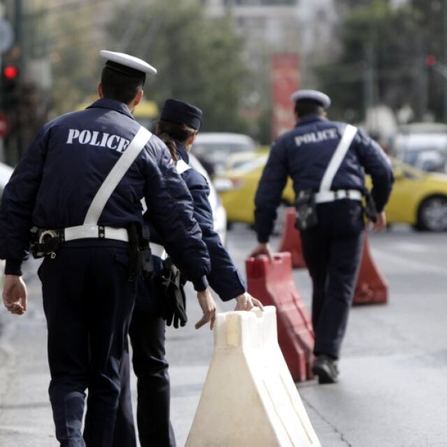 Κυκλοφοριακές ρυθμίσεις την Κυριακή στα νότια προάστια της Αττικής λόγω αθλητικών εκδηλώσεων