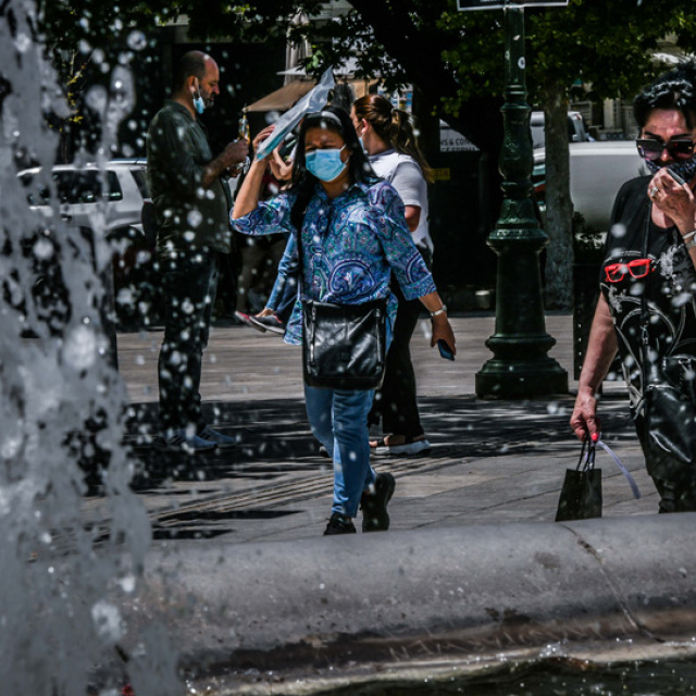 «Αγριεύει» ο καύσωνας - Σε ποιες περιοχές θα περάσει και τους 40 βαθμούς - Δείτε αναλυτικούς πίνακες 