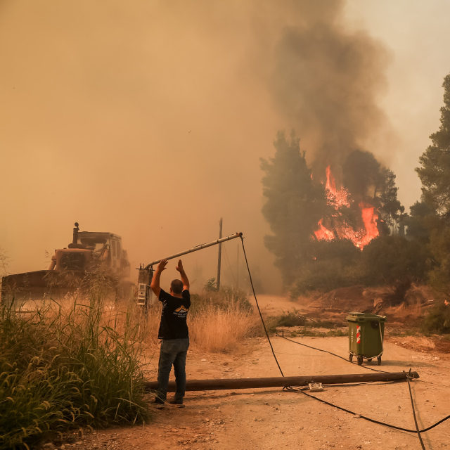 Πρόεδρος Πυροσβεστών: «Κάποιοι παίζουν, 50 φάρσες για πυρκαγιές στην Αττική σε λίγες ώρες»