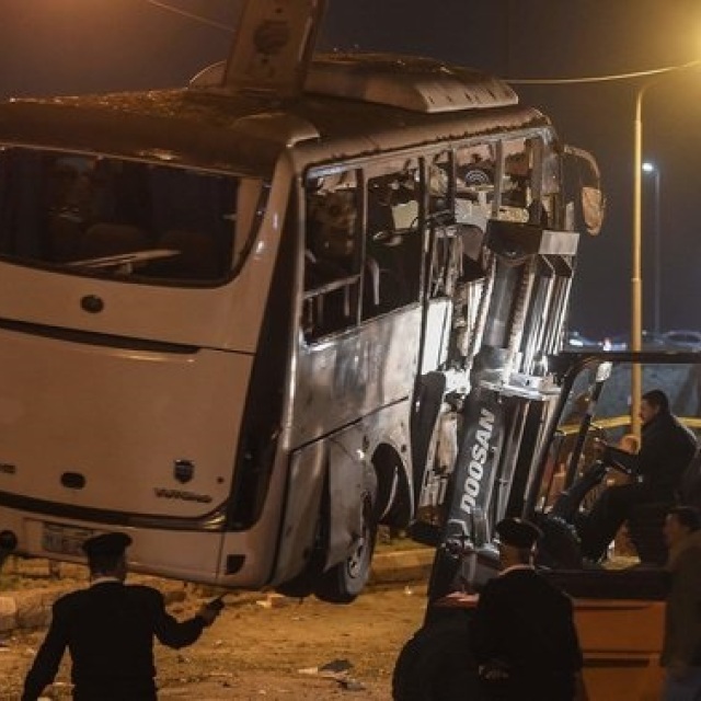 Αίγυπτος: Πολύνεκρο τροχαίο με 14 θύματα σε σύγκρουση δυο λεωφορείων