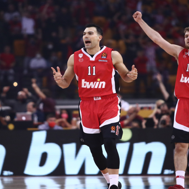 Ολυμπιακός: Η ομάδα που έκανε το "refuse to lose"... τρόπο ζωής!