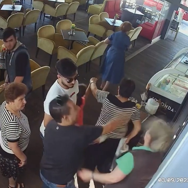 Ξύλο σε καφετέρια στην Καβάλα: Με μώλωπες και πόνους η 75χρονη ιδιοκτήτρια που δέχθηκε επίθεση