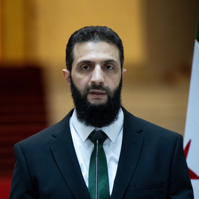 Mεταβατικός πρόεδρος της Συρίας o Αχμέντ αλ Σάρα – Διαλύονται οι ένοπλες οργανώσεις