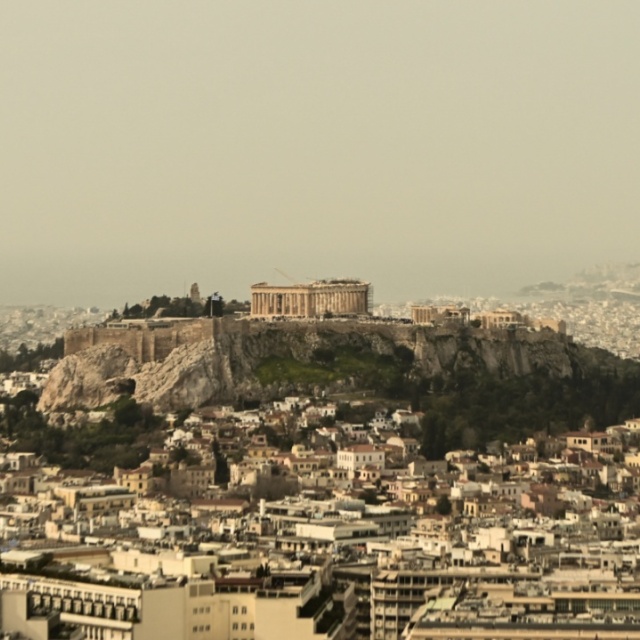 Καιρός: Λασποβροχές, σκόνη και υψηλές θερμοκρασίες σήμερα - Έρχεται ψυχρή μεταφορά