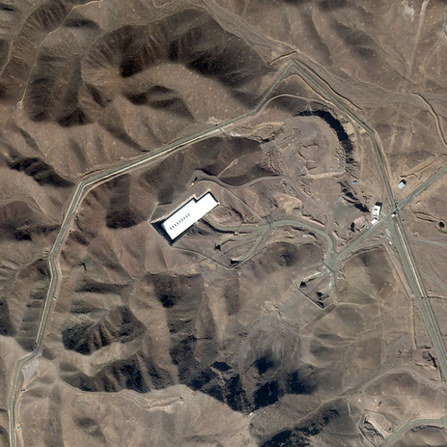 Fox News: Με έξι βόμβες bunker-buster «χτύπησαν» οι ΗΠΑ το Φορντό