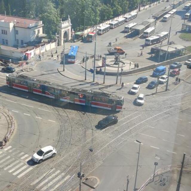 Εκτεταμένο μπλακάουτ έπληξε την Τσεχία - Διακόπηκαν δρομολόγια τρένων την Πράγα