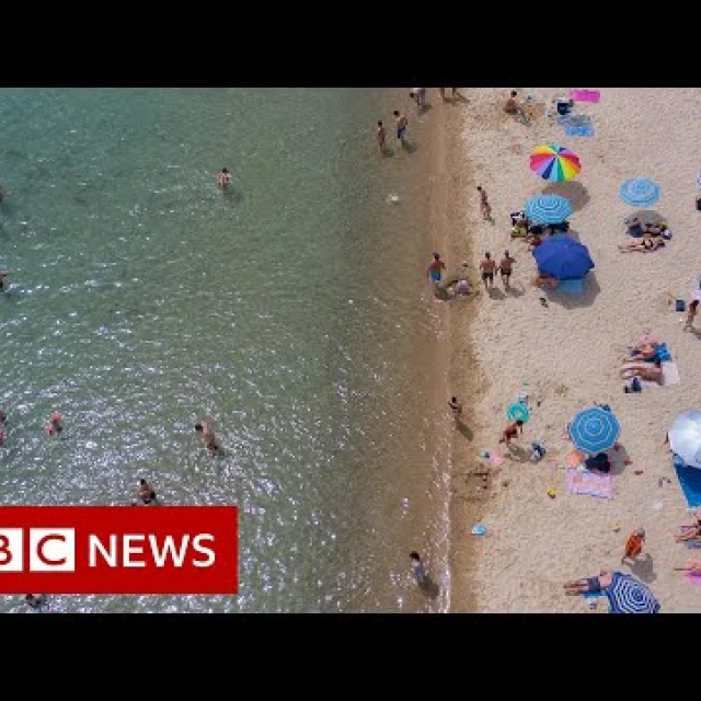 Coronavirus: Greece to start tourist season in mid-June - BBC News