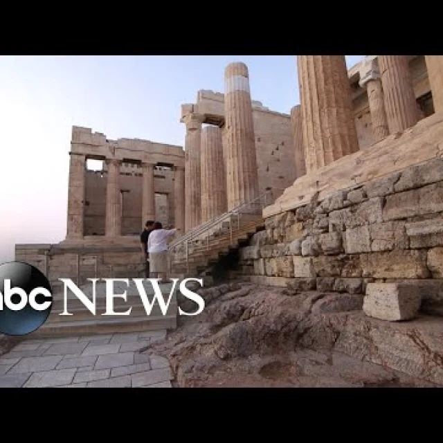 Greece prepares to reopen its doors to international tourists
