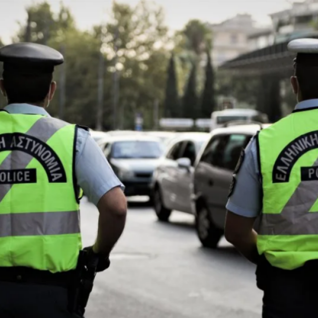Σαρωτικοί έλεγχοι της ΕΛ.ΑΣ. για την τήρηση των μέτρων - 255 παραβάσεις και 4 συλλήψεις χθες