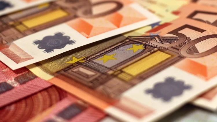 Έκλεψε από τον εργοδότη του 146.000 ευρώ, χειροπέδες σε υπάλληλο στη Θεσπρωτία