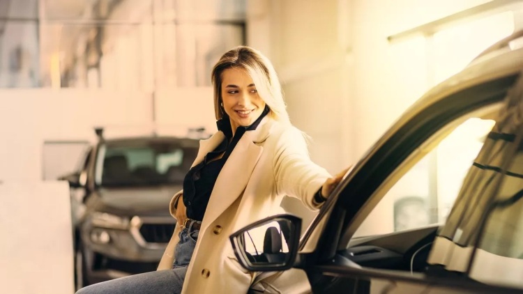 CarLady: Στο επίκεντρο η σύγχρονη γυναίκα οδηγός