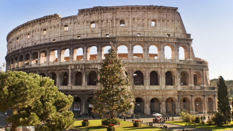 Αυξήσεις μέχρι και 700% βλέπουν οι Ιταλοί στα εισιτήρια εν μέσω γιορτών
