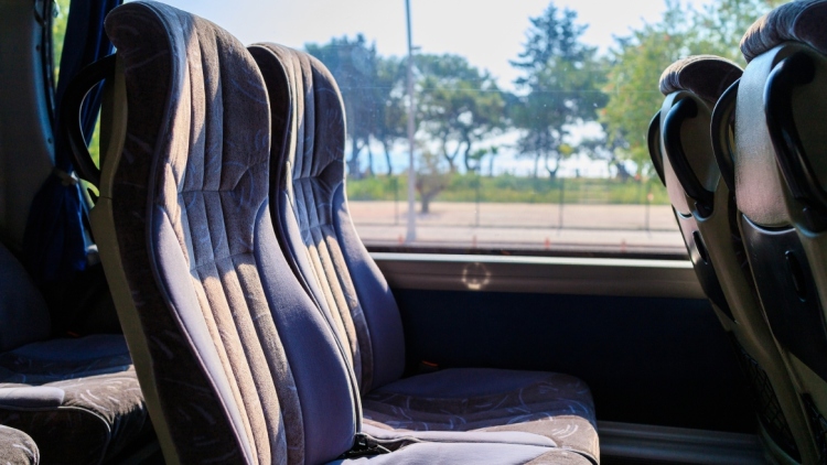 Συνελήφθη 40χρονος αλλοδαπός που παρενόχλησε ανήλικη σε δρομολόγιο του ΚΤΕΛ για τον Βόλο
