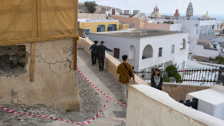 Έξι σεισμοί σε 50' το πρωί σε Αμοργό και Ανάφη - Κλειστά τα σχολεία, το αδιαχώρητο στο λιμάνι της Σαντορίνης