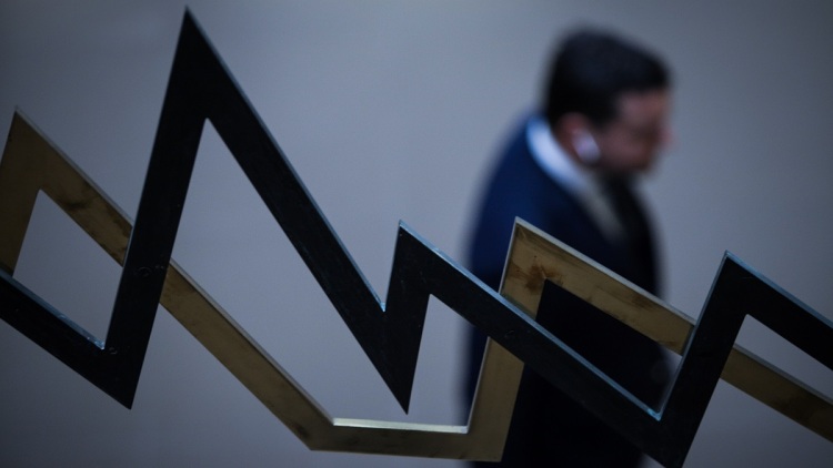 Χρηματιστήριο Αθηνών: Επιλεκτικές τοποθετήσεις στην περιοχή των 2.100 μονάδων