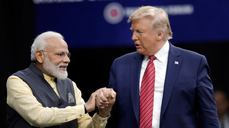 Συνομιλία Τραμπ και Μόντι: Η Ινδία θα σταματήσει να αγοράζει αμερικανικό πετρέλαιο, μειώνονται οι δασμοί
