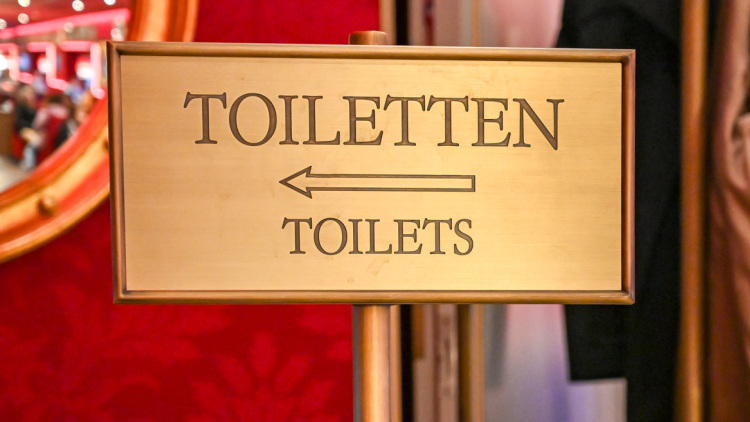 Απολύθηκε επειδή πήγαινε πολύ στην τουαλέτα: Η εταιρεία τον χρονομετρούσε με το ρολόι στο χέρι
