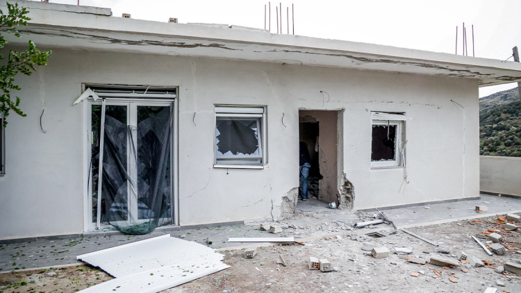 Βορίζια: Συνελήφθη 23χρονος ανιψιός του Καργάκη- Φέρεται να είναι αυτός που έβαλε τη βόμβα στο σπίτι των Φραγκιαδάκηδων