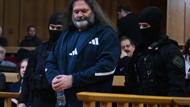 Εισαγγελέας στη δίκη της Χρυσής Αυγής: Ναζιστική ιδεολογία πίσω από τη δράση της, βιτρίνα η κάθοδος στις εκλογές
