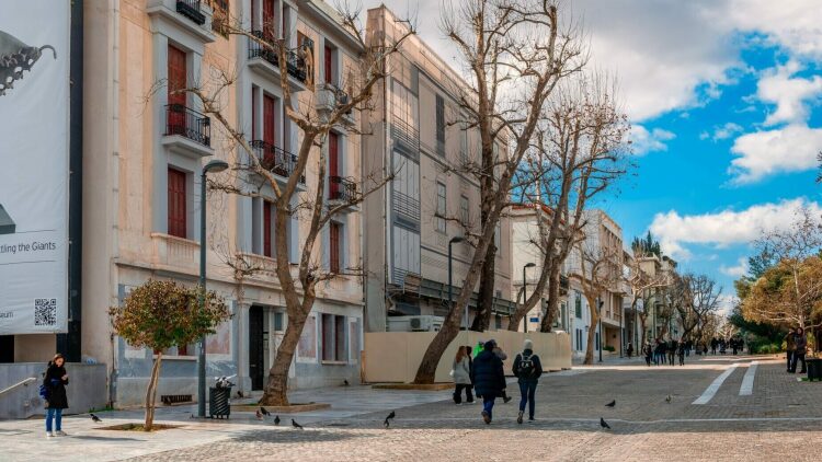 Της Κυριακής τα πρωινά
