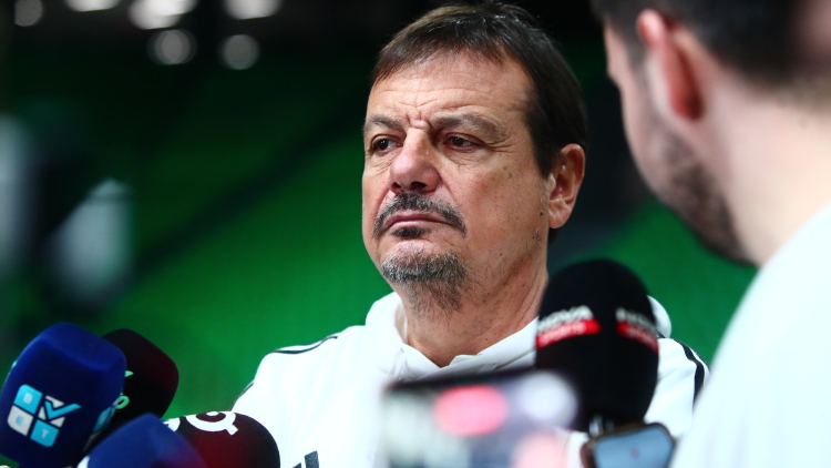 Αταμάν: Αν δεν κερδίσουμε την Euroleague ή το πρωτάθλημα στο τέλος της σεζον θα φύγω από την Αθήνα