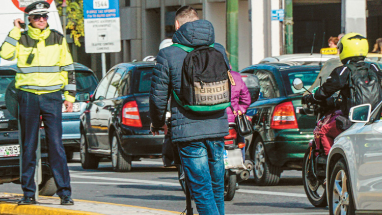 Πατίνια με άδεια κυκλοφορίας και ασφάλιση: Τι ισχύει σε άλλες χώρες της Ευρώπης και τι μελετά η Ελλάδα