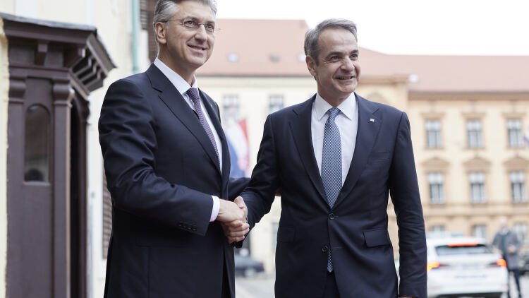 Συνάντηση Μητσοτάκη - Πλένκοβιτς στο Ζάγκρεμπ: Συζήτησαν διμερή και ευρωπαϊκά ζητήματα