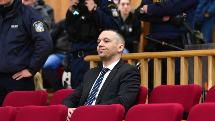 Χρυσή Αυγή: Ένοχοι όπως και πρωτοδίκως από το Εφετείο οι 42 κατηγορούμενοι
