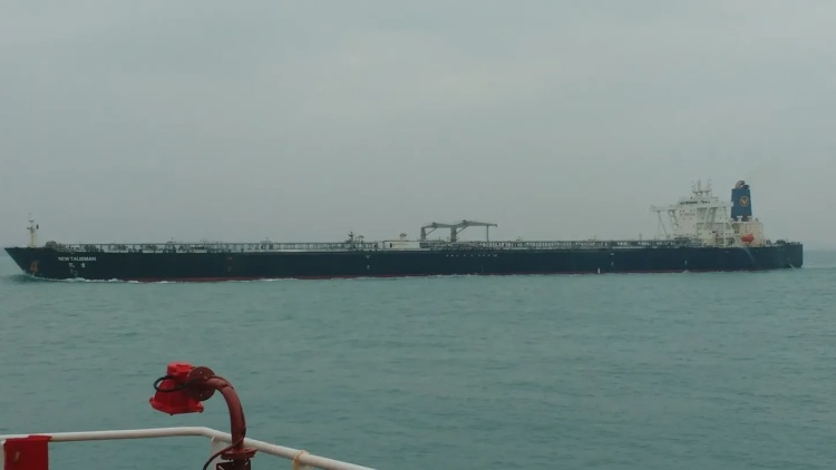 Ιράν: Ένα σούπερ-τάνκερ πέρασε από το Ορμούζ μεταφέροντας ιρανικό πετρέλαιο στην Κίνα